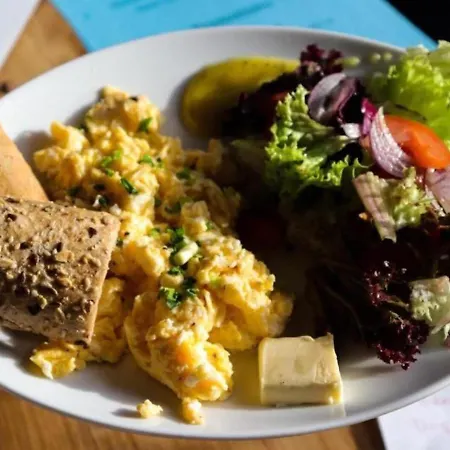 Apartment Close-golden - Luxury 2-bedroom, Mennica Residence&144 Warsaw