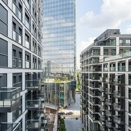 דירה Urban - Luxury 2-bedroom, Mennica Residence&144