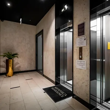 Urban - Luxury 2-bedroom, Mennica Residence&144 דירה *