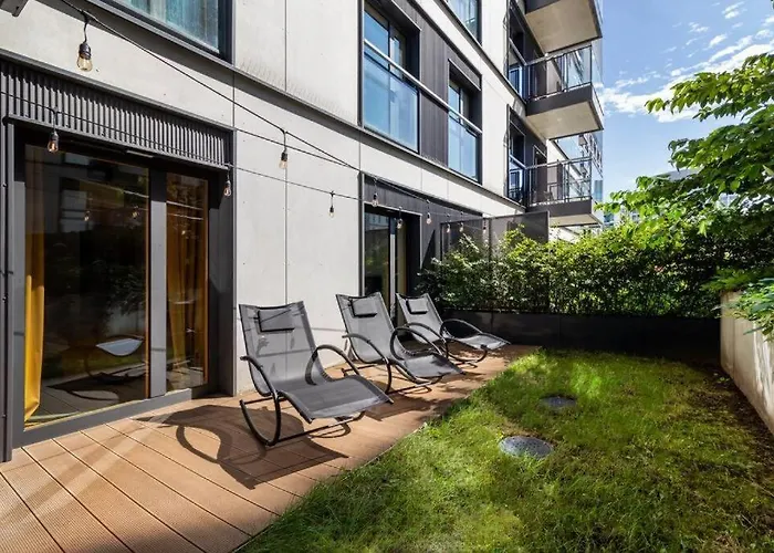 Close-golden - Luxury 2-bedroom, Mennica Residence&144