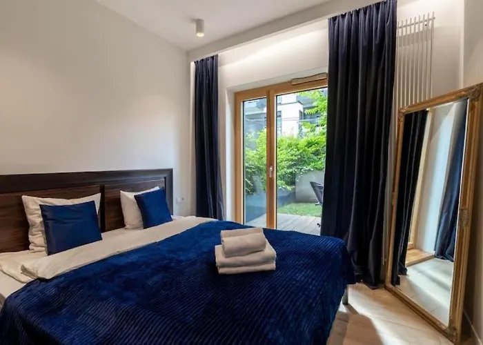 Apartment Close-golden - Luxury 2-bedroom, Mennica Residence&144 *