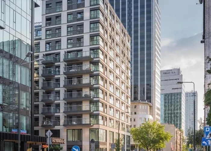 Close-golden - Luxury 2-bedroom, Mennica Residence&144