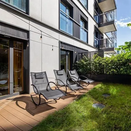 Close-golden - Luxury 2-bedroom, Mennica Residence&144