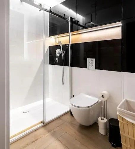 Close-golden - Luxury 2-bedroom, Mennica Residence&144 * Varsavia