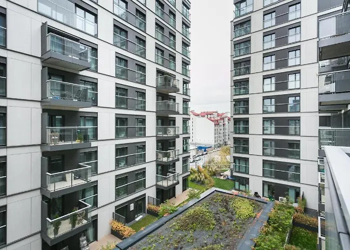 Close-golden - Luxury 2-bedroom, Mennica Residence&144 *