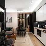 Appartement Urban - Luxury 2-bedroom, Mennica Residence&144 Varsovie