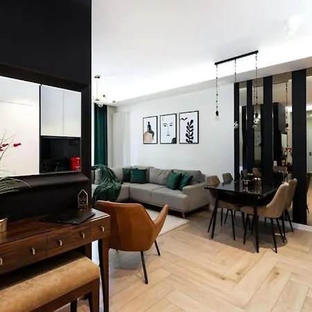Urban - Luxury 2-bedroom, Mennica Residence&144 * وارسو